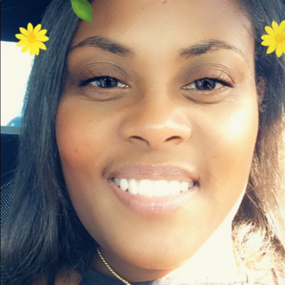 Meet your Posher, Tonita